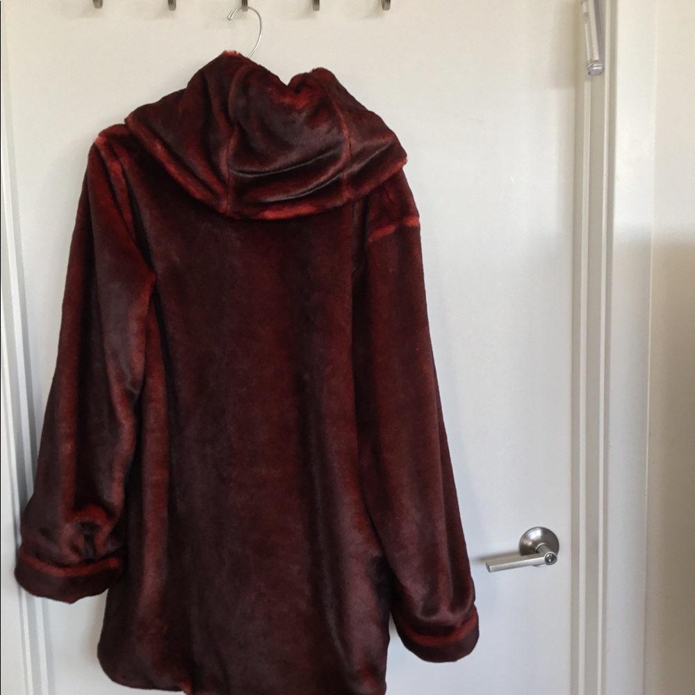 Gorgeous reversible Dennis Basso elegant - Picture 4 of 8